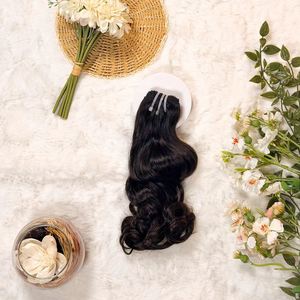 Extensions de cheveux naturels indiens vierges à ondulations naturelles, alignés sur les cuticules, double trame, pour salon de coiffure, vente en gros - Product Image 2