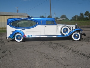 Customs Classic Car Hearse European Style Funeral Hearse Funeral Vintage Vehicle for Sale Electric - Product Image 5