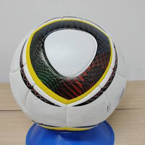 Ballon de football de haute qualité 2026, taille 5, en cuir PU, logo personnalisable, adapté aux matchs et à l'entraînement - Product Image 2