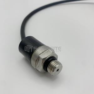 Sensor de Presión Senwitt 200-5 con Montaje de Rosca para Maquinaria de Excavación - Product Image 1