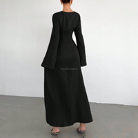 Robe longue élégante personnalisée à manches longues pour femme, avec taille torsadée et fronces, idéale pour les soirées, les mariages ou les événements.