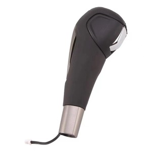 Poignée de levier de vitesses Chevrolet L-08 en cuir gris ergonomique avec commande de changement de vitesse ascendante et descendante - Product Image 2