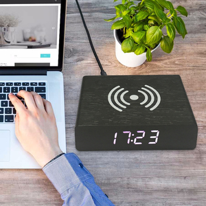 EMAF Cama Noche Mini Mesa de <span class=keywords><strong>Estudio</strong></span> Portátil Madera Teléfono Móvil Accesorios Cargador Inalámbrico LED Electrónico Digital Madera Despertador - Product Image 3