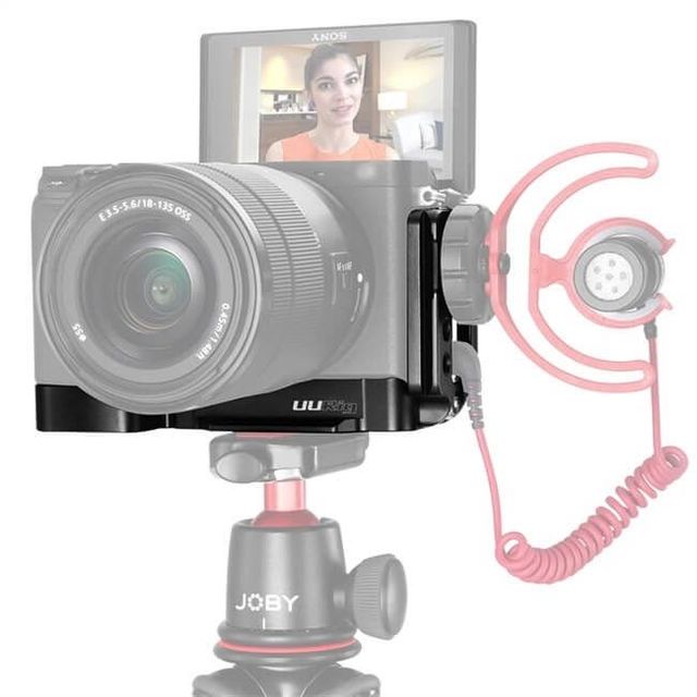 UURig R006 for SONY A6400 Vlog Quick Release L Plate Bracket Holder Hand Grip with Cold Shoe for Microphone Tripod