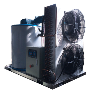 Máquina de escamas de hielo de acero inoxidable de <span class=keywords><strong>2</strong></span> toneladas para restaurantes de mariscos puestos de pescado 1000kg núcleo de compresor de capacidad de almacenamiento de hielo - Product Image 1