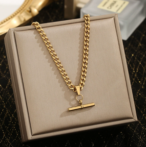 Collar de Estilo Retro y Moderno, Chapado en Oro de 18k, Acero Inoxidable, Geométrico, con Colgante de Barra en Forma de T - Product Image 2