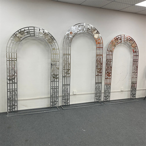 Décoration de fond de scène de mariage personnalisée en usine ornements en <span class=keywords><strong>fer</strong></span> <span class=keywords><strong>forgé</strong></span> cadre Rose creux à cinq barres accessoires de mariage arc. - Product Image 4