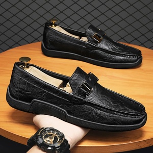 Zapatos de vestir de negocios para hombre de verano, estilo británico, versátiles, casuales, de trabajo, de cuero negro, antideslizantes y ligeros. - Product Image 4