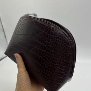 Bolsa de cosméticos personalizada Croc Pu marrón bolsa con cremallera de carcasa dura bolsa de maquillaje de viaje grande bolsa de tocador de cuero clásico - Product Image 5