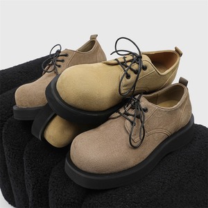 Zapatos casuales de hombre de cuero genuino anti-pelaje para otoño e invierno con suela gruesa y diseño de punta redonda, adecuados para todas las ocasiones. - Product Image 4