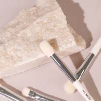 Ensemble de pinceaux de maquillage professionnels pour les voyages, personnalisation privée, pinceaux pour le fond de teint, le blush et les yeux, pinceaux compacts portables et pratiques