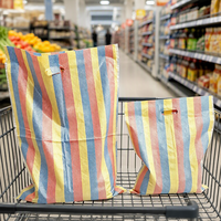 Sacs de courses en PP tissé durables avec logo personnalisé et poignées perforées pour l'épicerie et les produits frais, imprimés en sérigraphie