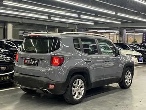 Venta al por Mayor a Bajo <span class=keywords><strong>Precio</strong></span> en China, Personalización Interior Disponible, Autos Usados <span class=keywords><strong>Jeep</strong></span> <span class=keywords><strong>Renegade</strong></span> Automáticos 2016 <span class=keywords><strong>2017</strong></span> 2018 - Product Image 5