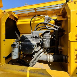 รถขุดตีนตะขาบโคมัตสึ PC200 มือสองสำหรับงานหนัก ขาย - Product Image 3