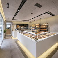 Comptoir de présentation de pain commercial en acrylique haut de gamme sur mesure, vitrine de boulangerie multifonctionnelle avec éclairage LED, écologique, pour boulangerie complète
