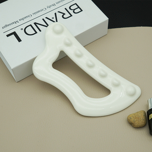 Tablero de cerámica Gua Sha con logotipo personalizado, terapia anticelulítica, herramienta de masaje para raspar para relajar los músculos del cuerpo - Product Image 2