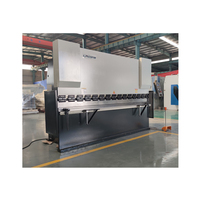 Presse plieuse manuelle hydraulique de plaque de tôle d'acier inoxydable de pression de 63 tonnes, machine pliante utilisée, machine à cintrer de cisaillement