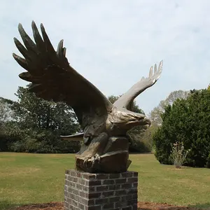 Chinese factory cast outdoor bronze eagle statue flying hawk sculpture