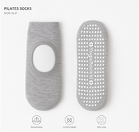 Chaussettes personnalisées brodées mignonnes en coton bambou et élasthanne, antidérapantes avec points en silicone, respirantes et à séchage rapide, idéales pour le yoga et le pilates, collection automne