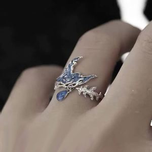 Anillo de banda irregular de mariposa de joyería fina para mujer, anillo de cola de pez Y2K con gota de aceite azul para mujer, anillo de dedo abierto apilable y ajustable - Product Image 3