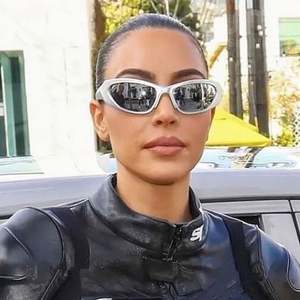 Nouvelles lunettes de soleil sportives uniques Kardashian pour hommes, protection UV400, verres miroir colorés, lunettes de soleil classiques cool et punk pour femmes - Product Image 5