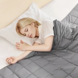 تبريد حجم كوين 15 رطل مبطن بطانية علاج مرجحة تنفس 60 × 80 بوصة للمنزل رحلة طائرة السفر استخدام الفندق - Product Image 1