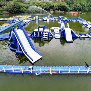 <span class=keywords><strong>Plateforme</strong></span> <span class=keywords><strong>aquatique</strong></span> <span class=keywords><strong>gonflable</strong></span> pour sports nautiques d'été, équipement de glissade <span class=keywords><strong>aquatique</strong></span> pour parc, PVC épaissi, taille personnalisée - Product Image 4