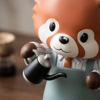 Statue de panda roux en fibre de verre personnalisée, grande sculpture de personnage pour café, entrée de café, vitrine de magasin de détail