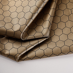 <span class=keywords><strong>ผ้า</strong></span>โพลีเอสเตอร์ยืดหยุ่น แห้งเร็ว เก็บความร้อนด้วยกราฟีนและฟอยล์เงิน สำหรับเสื้อแจ็คเก็ตกลางแจ้ง เสื้อกันลม และผ้าห่มอุ่น - Product Image 4