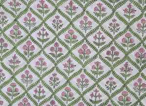 Bolso de mano ligero de algodón acolchado con estampado floral tradicional hecho a mano, ideal para el trabajo, compras, viajes y ecológico. - Product Image 3