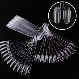 Présentoir de 50 faux ongles naturels transparents, blancs et noirs de haute qualité pour la pratique du gel et la nuancière de couleurs – Idéal pour le dropshipping - Product Image 6