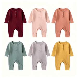Combinaison à manches longues pour nouveau-né, personnalisable, couleurs unies, neutre, vêtements pour bébé, pyjama pour bébé - Product Image 6