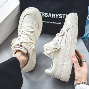 <span class=keywords><strong>2023</strong></span> printemps nouvelle mode planche à roulettes chaussures jeunes étudiants blanc noir hommes coréen décontracté marche à la mode chaussures simples - Product Image 2