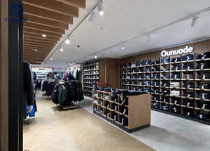 Comptoir de présentation de vêtements écologiques sur mesure avec vitrine en verre pour une conception et une aménagement intérieur clés en main - Product Image 2