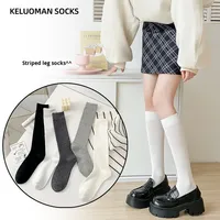 Chaussettes tricotées confortables et respirantes Yoray pour femme, en coton peigné, absorbant la transpiration, couleur unie, avec bordure blanche, style décontracté