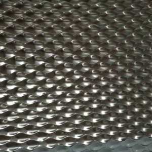 Plaque en acier inoxydable à damier à motif de diamant-Plaque de sol antidérapante pour <span class=keywords><strong>plate</strong></span>-forme d'escalier industriel - Product Image 1