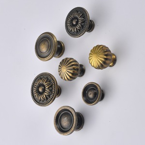 <strong>Antique</strong> Zinc Alloy Wardrobe <strong>Drawer</strong> Cabinet Door Handle with Single Hole Design - Product Image 4