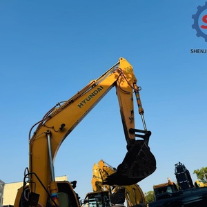 Excavatrice sur pneus Hyundai 210W-9T d'occasion à vendre, faible nombre d'heures, garantie 1 an, moteur haute efficacité, pompe, engrenage 1,1m - Product Image 3