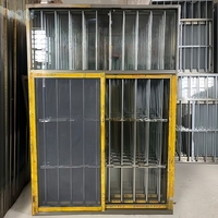 Fenêtres à battants en aluminium à double vitrage insonorisées et isolées pour les villas et les résidences. Conception moderne certifiée Energy Star
