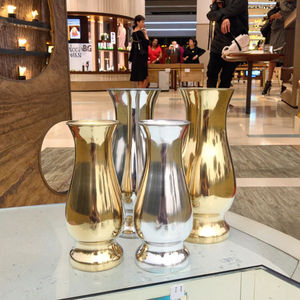 Luxueuze gouden kleine ovale Art Deco vaas van roestvrij staal met antislipvoet voor bureau/TV-kast, decoratie voor thuis of kantoor. - Product Image 1