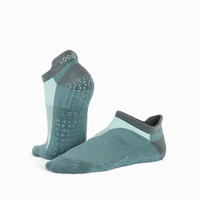 Chaussettes de yoga antidérapantes, chaussettes de Pilates à grip, chaussettes de studio basses à la cheville, chaussettes de fitness confortables et respirantes à semelle intégrale avec grip OEM ODM
