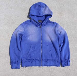 Sudadera con capucha negra oversize de algodón de alta calidad con efecto desgastado, estilo streetwear, con cremallera y pedrería personalizada - Product Image 3