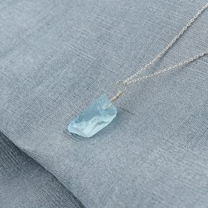 Collar con Colgante de Topacio Azul Cielo Natural, Chapado en Plata, Unisex, Joyería de Regalo, Cristal Natural, Sanación de Chakras, Marca YASHEE - Product Image 5