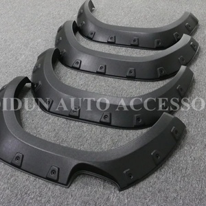 Accesorios para Automóviles OEM/ODM, Guardabarros para Toyota Hilux Revo, Nuevo Estilo - Product Image 3