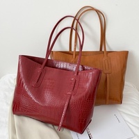 Sac à bandoulière de luxe grande capacité, couleur unie simple, fermeture éclair, doublure en polyester, nouvelle collection 2026, polyvalent et tendance pour femme