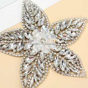 Nuovo ferro su foglie 3D fiore strass ferro caldo Fix Applique trasparente cristallo trasferimento di calore patch decorare per il vestito - Product Image 6