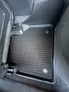 Alfombra de PVC de malla antideslizante de nuevo material con buen agarre para coche, alfombra de área, entrada - Product Image 1