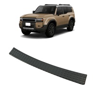 Accessoires de voiture Spedking Protection de pédale extérieure de hayon pour Toyota Prado LC250 2024 + Protection de pédale extérieure de hayon