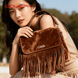 Colefa fabbrica marrone <span class=keywords><strong>borsa</strong></span> da donna in velluto personalizzato <span class=keywords><strong>borsa</strong></span> con pochette stampata con Logo in pile di <span class=keywords><strong>corallo</strong></span> in velluto da donna - Product Image 2