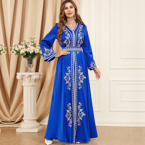 Vente en gros de robes longues Abaya pour femmes musulmanes du Moyen-Orient, Dubaï, Arabie, avec <span class=keywords><strong>dentelle</strong></span> brodée, imprimées, couleur unie, robe maxi, robe - Product Image 3